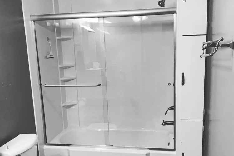 Glass bathtub and shower